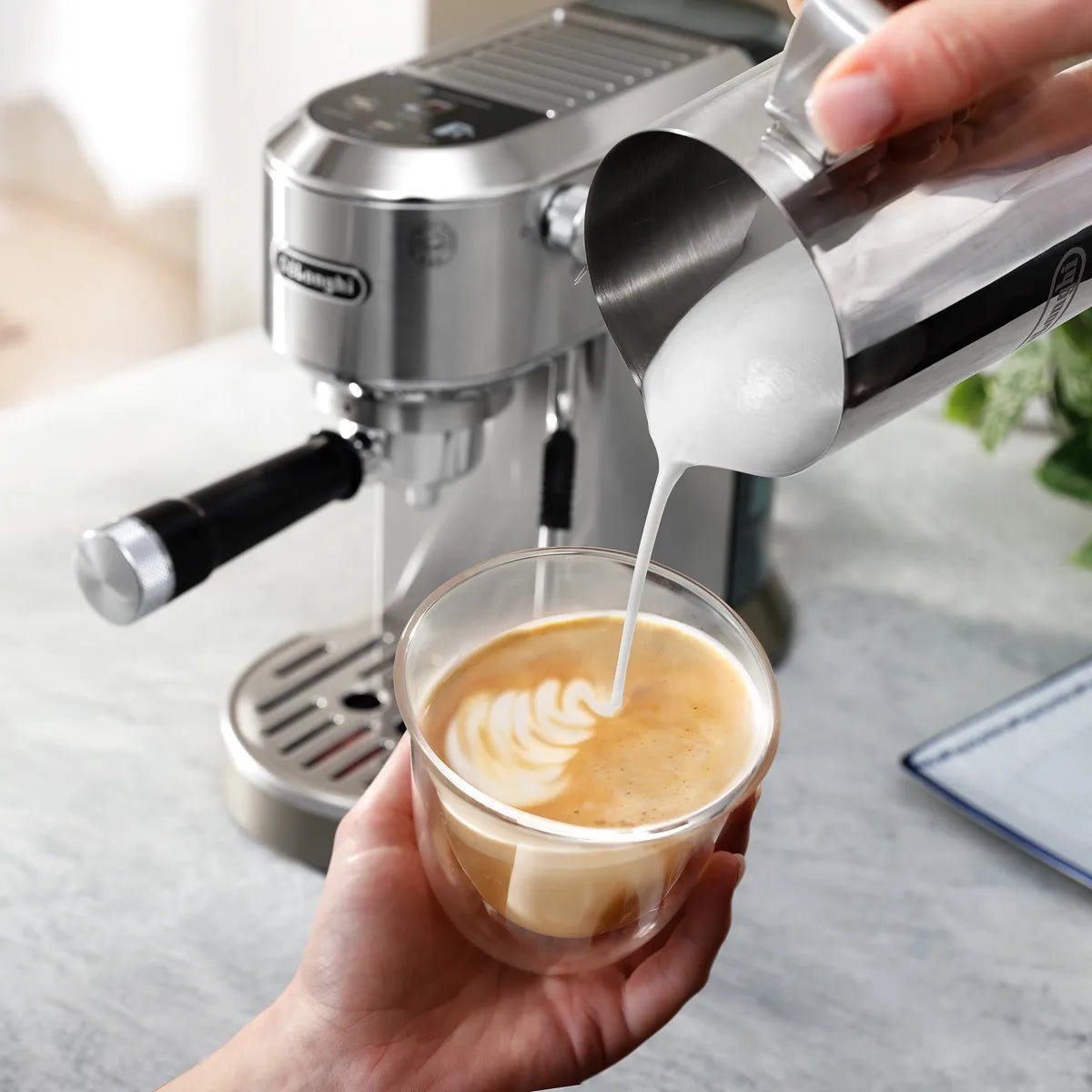 De'Longhi Dedica Duo Espresso Machine with Cold Brew EC890M (Metal) Espresso Machine DeLonghi