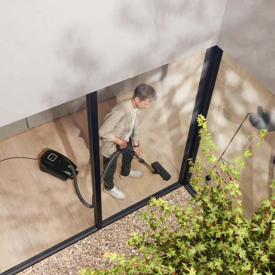 Miele Guard L1 AllFloor Canister Vacuum Cleaner 41USE038CDN (Obsidian Black) Vacuum Cleaners Miele