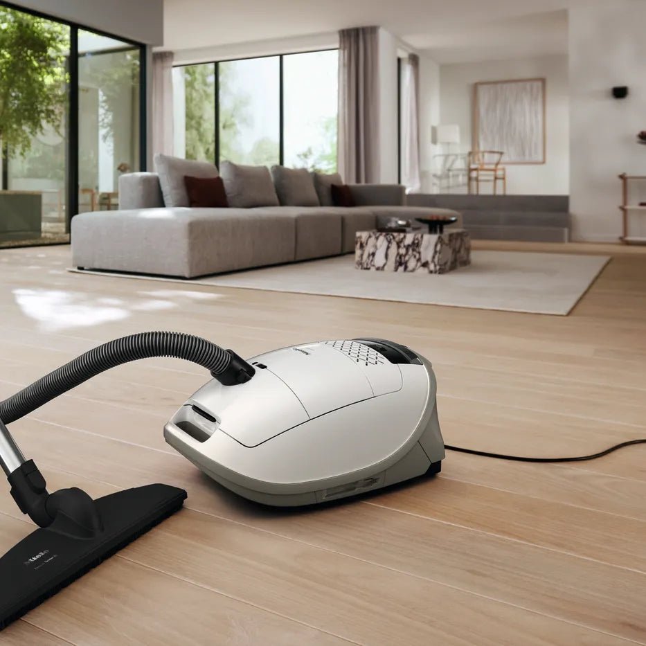 Miele Guard M1 Parquet XL Canister Vacuum Cleaner 41VTE037CDN (Brillant White) - Backordered Vacuum Cleaners Miele