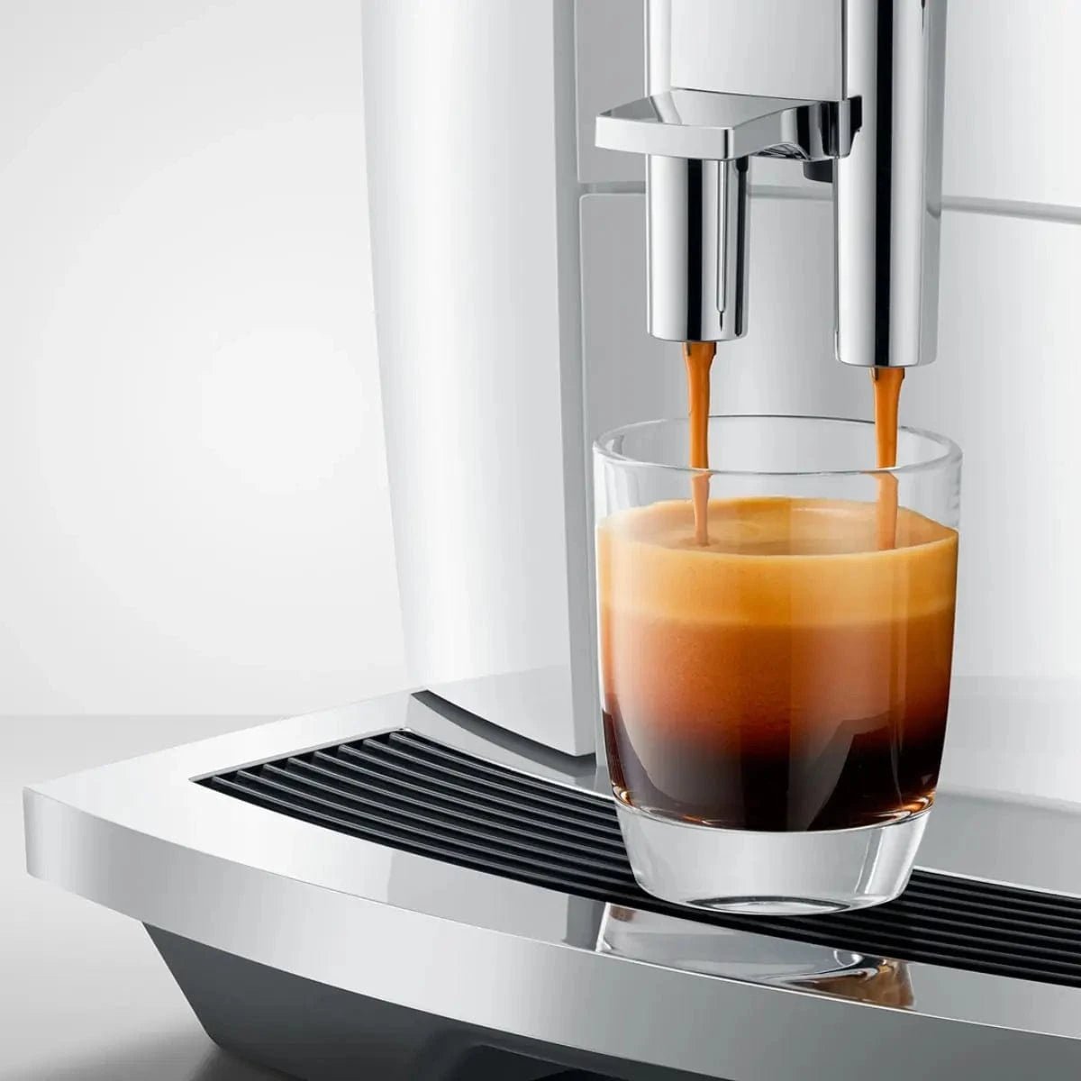 Jura E4 Super Automatic Coffee Machine (Piano White) Super Automatic Espresso Machine Jura