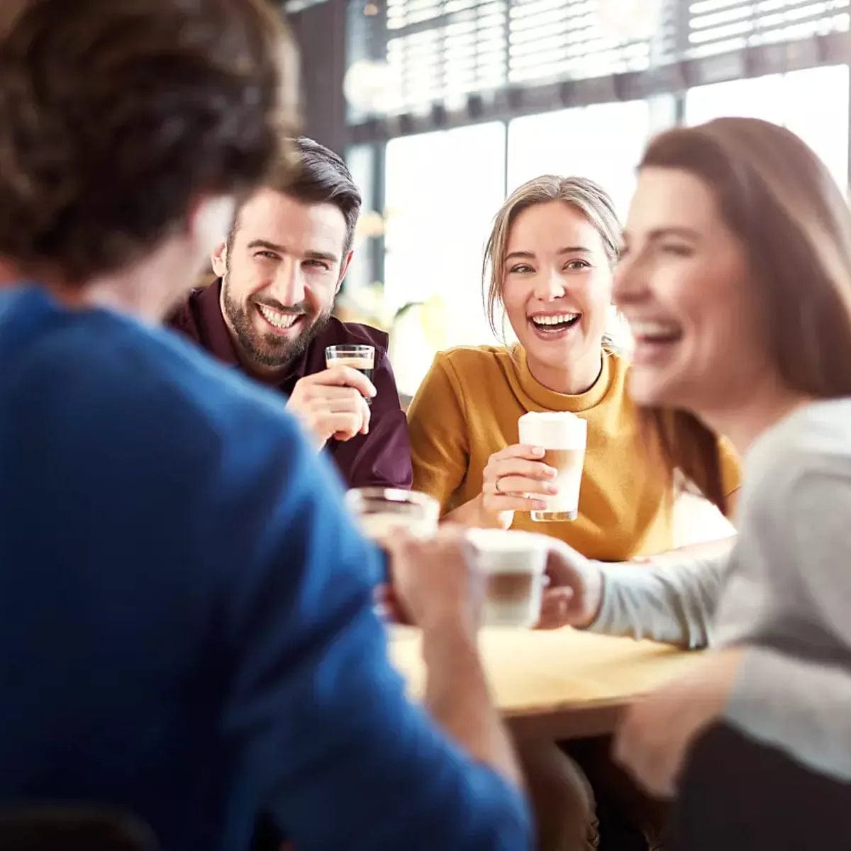 Philips 3200 LatteGo Super Automatic Espresso, Iced Coffee, & Latte Machine EP3241/74 Super Automatic Espresso Machine Philips