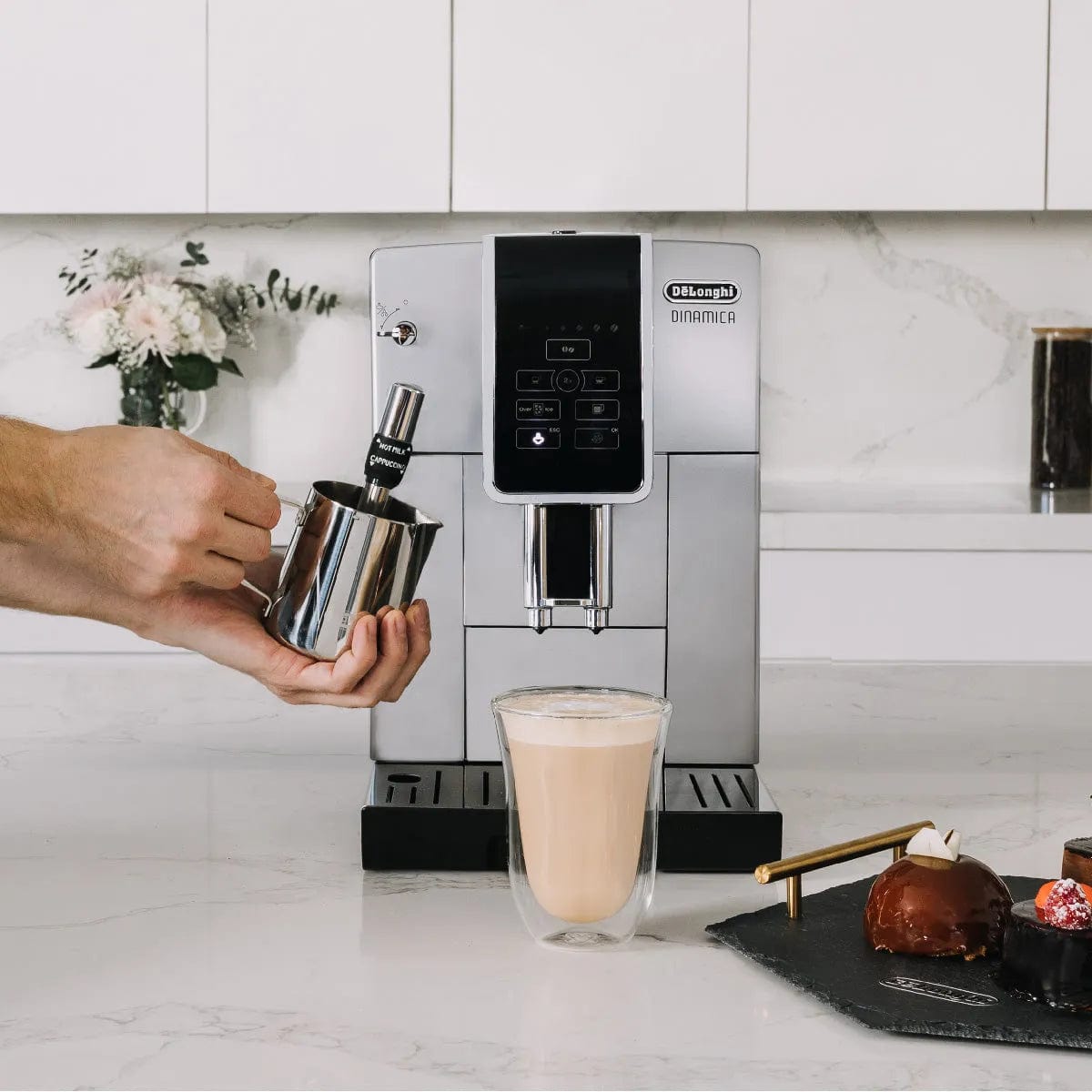 De'Longhi Dinamica With Adjustable Frothing Wand Super Automatic Espresso & Coffee Machine ECAM35025SB (Silver) Super Automatic Espresso Machine DeLonghi