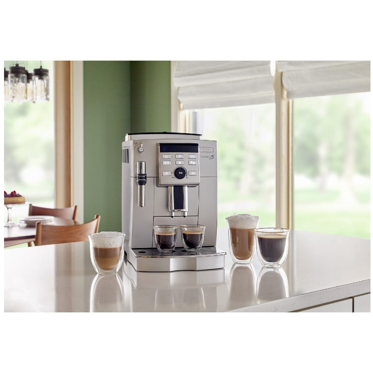 De'Longhi MAGNIFICA S Compact Super Automatic Espresso Machine ECAM23120SB - REFURBISHED Super Automatic Espresso Machine DeLonghi