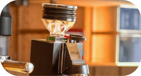 Grinder with Free Cleaning Tables