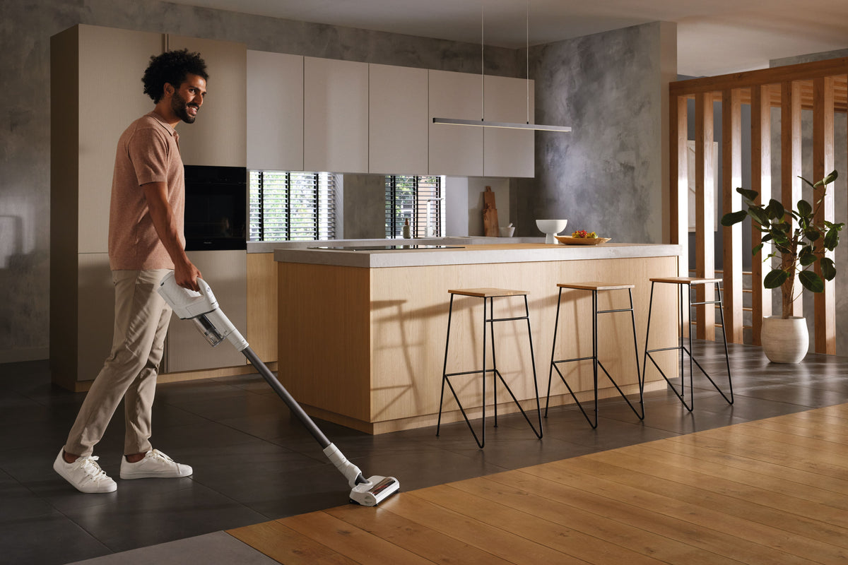 Miele Duoflex HX1 Extra Cordless Bagless Stick Vacuums 41QLL035USA (White) Vacuum Cleaners Miele