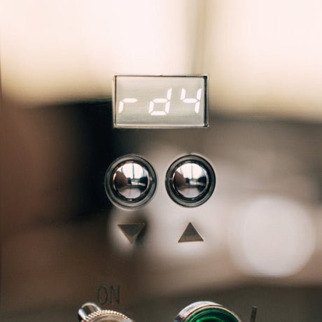 ECM Mechanika Max Espresso Machine with Eureka Oro Single Dose (Matte Black) Bundle Espresso Machine (Prosumer) ECM