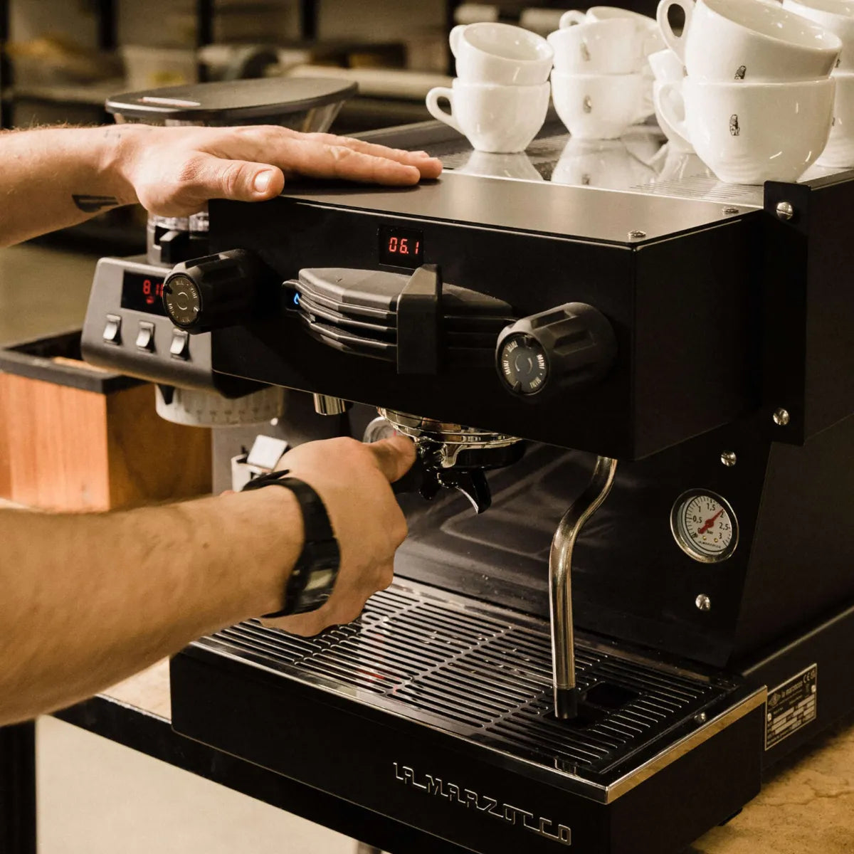 La Marzocco Linea Micra Espresso Machine (Black) Espresso Machine (Prosumer) La Marzocco