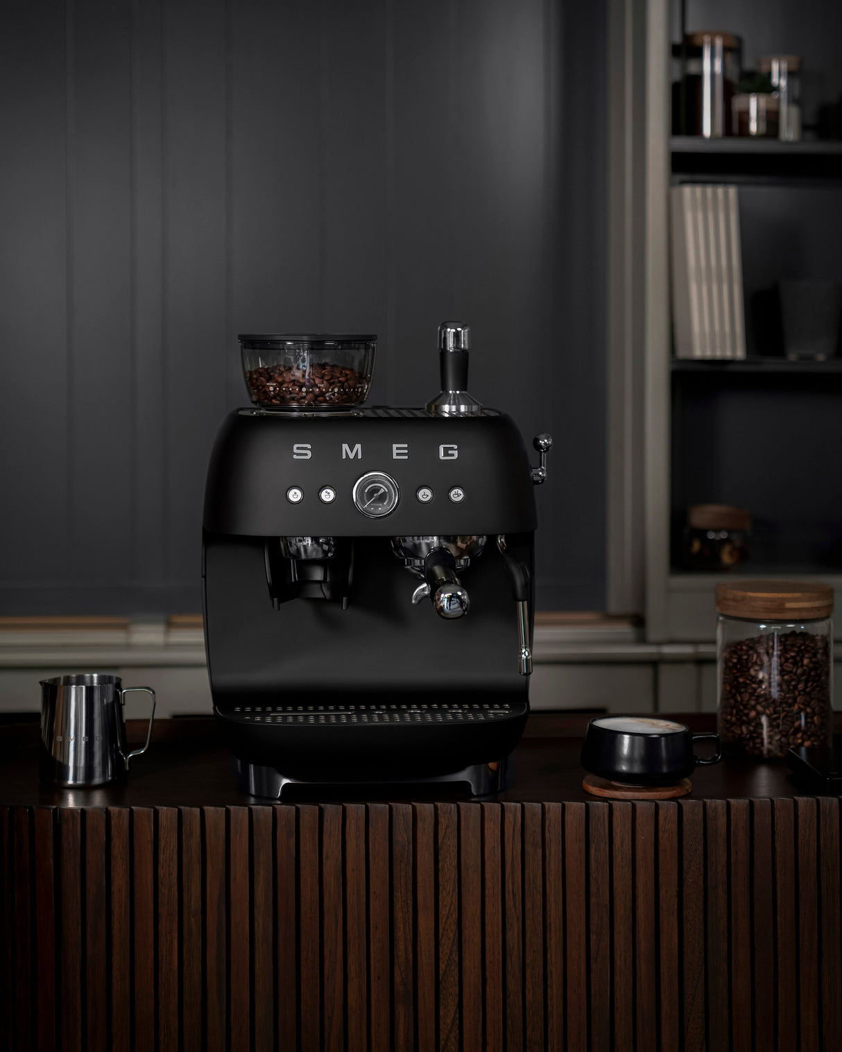 Smeg Retro-Style Semi Automatic Espresso Machine with Grinder EGF03BLMUS (Matte Black) Espresso Machine Smeg