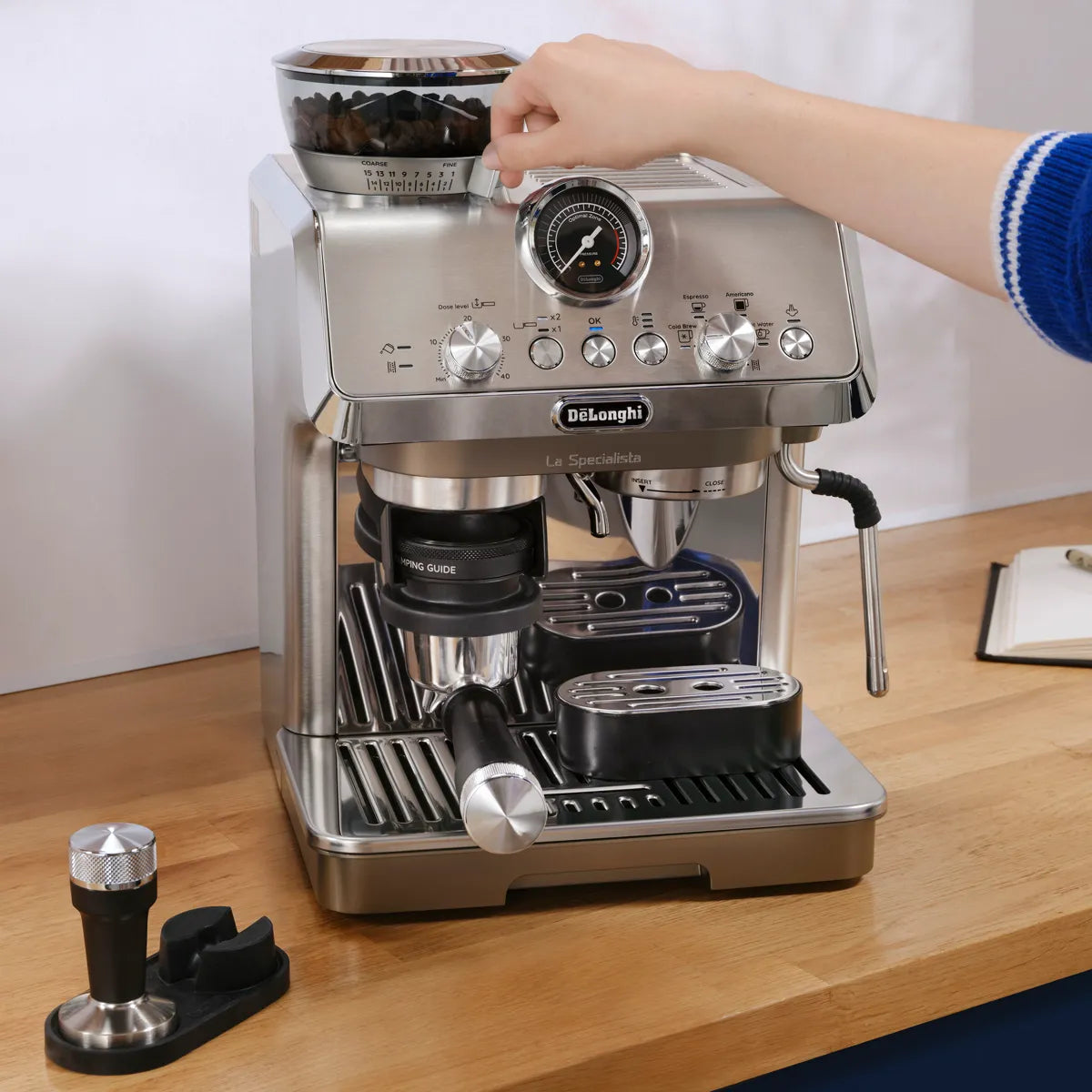 De'Longhi La Specialista Arte Evo Semi-Automatic Espresso Machine EC9250M (Metal) Espresso Machine DeLonghi