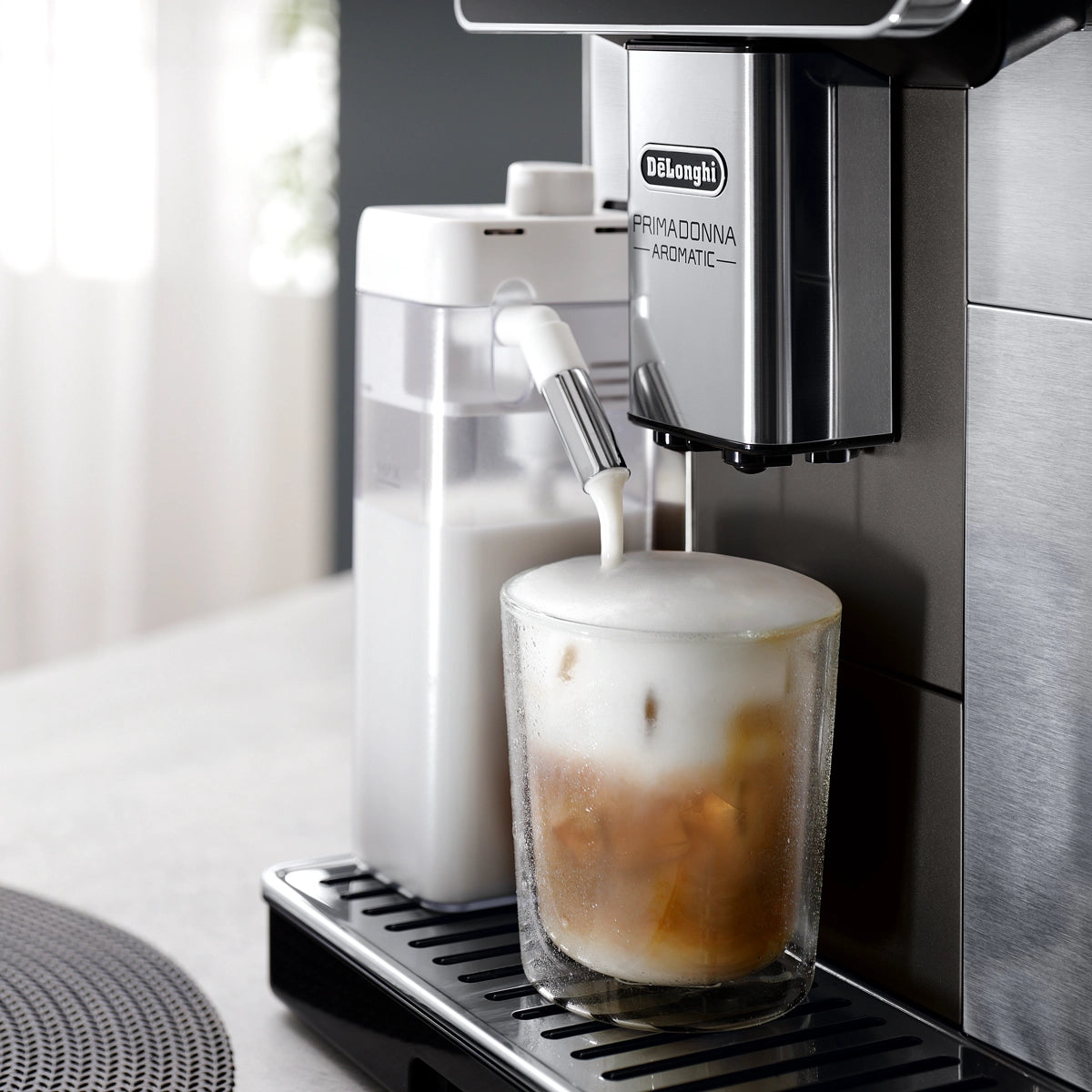De'Longhi PrimaDonna Aromatic ECAM630.75.TM | Super Automatic