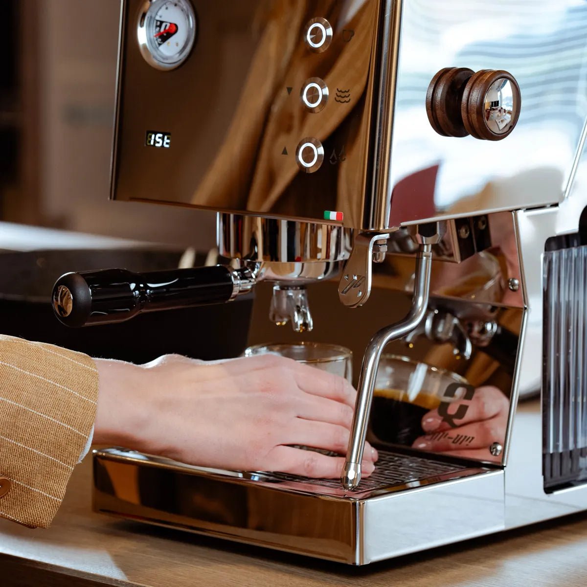 Quick Mill Pop-up Semi Automatic Espresso Machine 02044 (Black) Espresso Machine Quick Mill